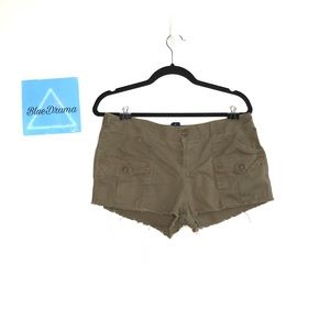 COPY - ~Lucky Brand olive green cargo shorts.